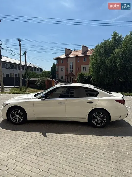 Infiniti Q50 2017 photo 5