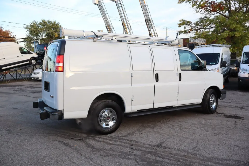 GMC Savana 2020 photo 5
