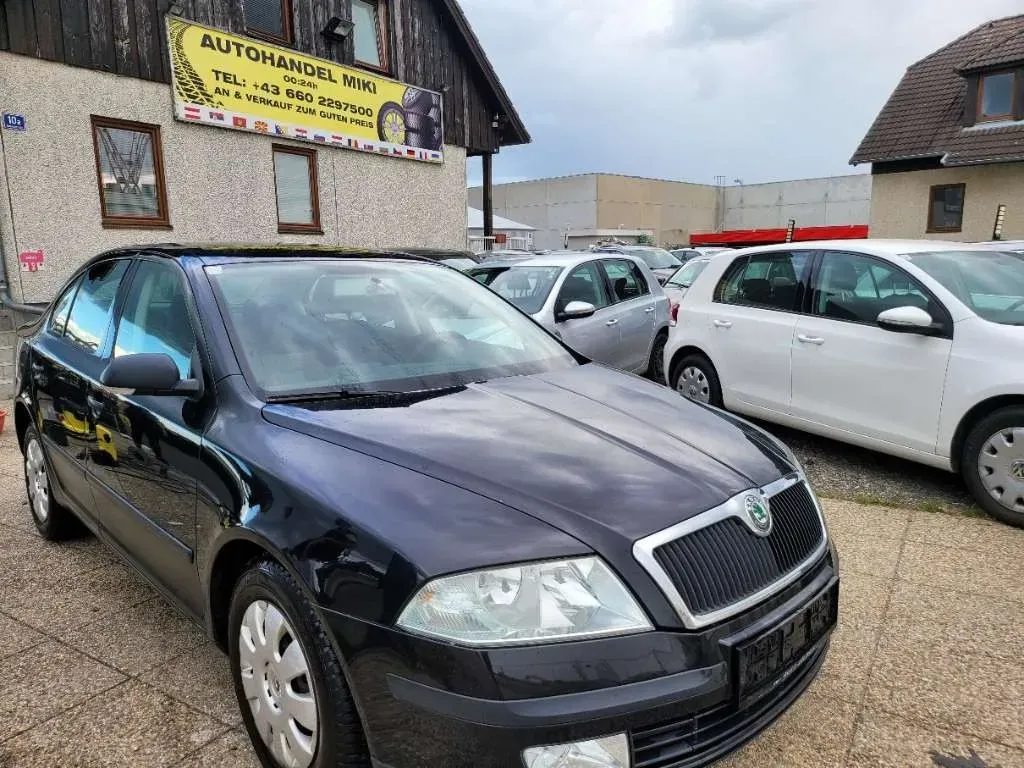 Skoda Octavia 2005 photo 2