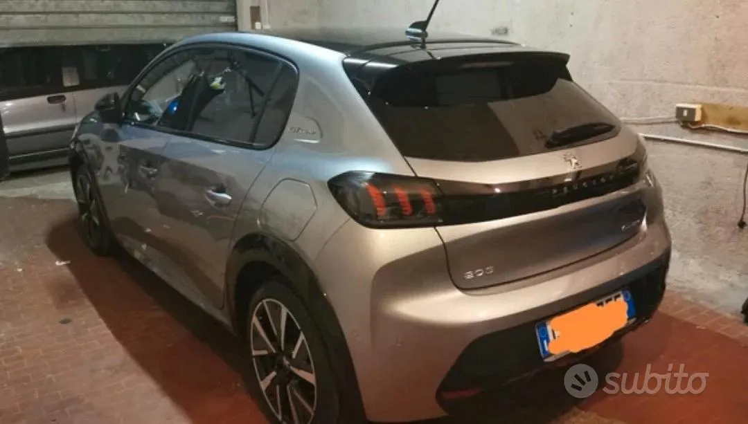 Peugeot 208 2020 photo 3