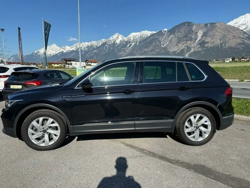Volkswagen Tiguan 2022 photo 2