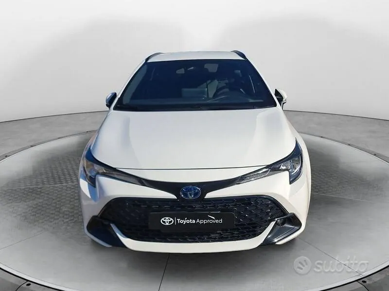Toyota Corolla 2023 photo 2