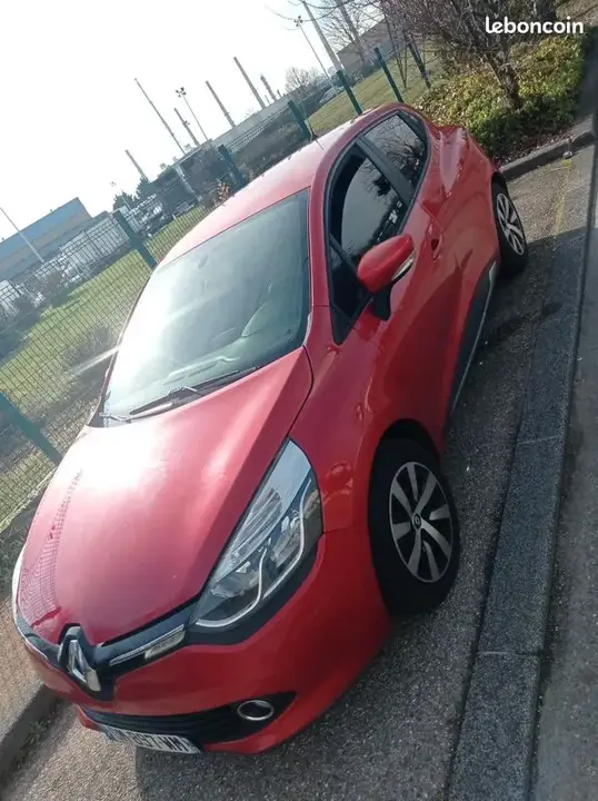 Renault Clio 2014 photo 3