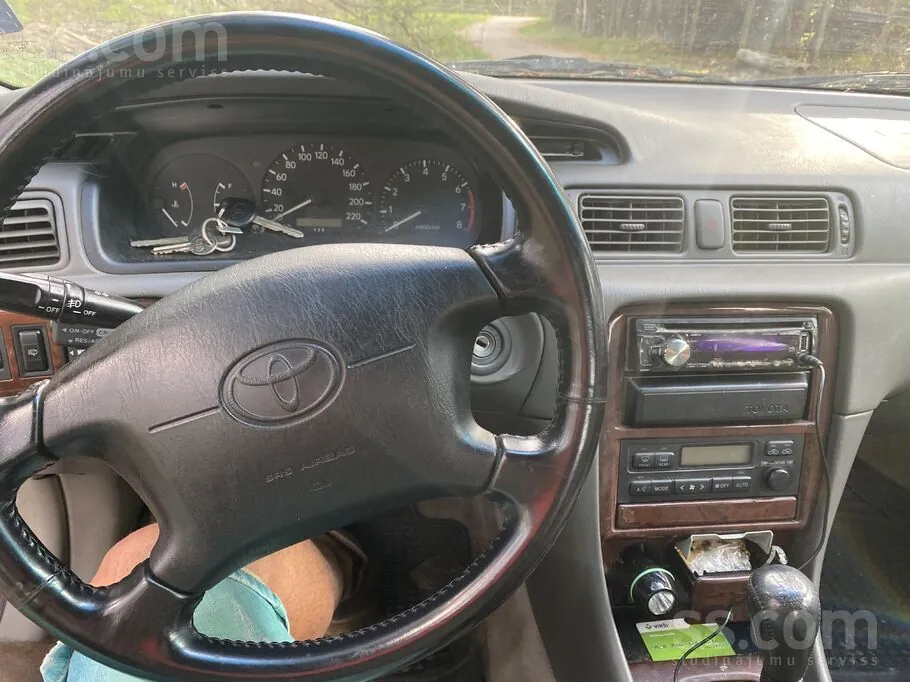 Toyota Camry 1998 photo 5