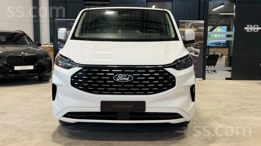 Ford Tourneo Custom 2024 photo 3
