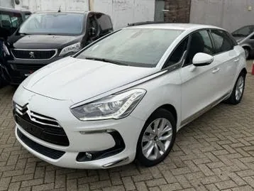 DS Automobiles Ds 5 2015 photo 3