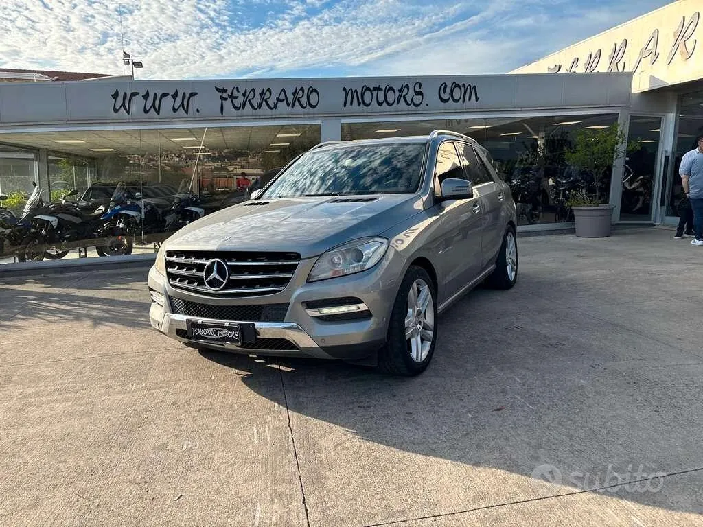 Mercedes-Benz Ml Class 2012 photo 2