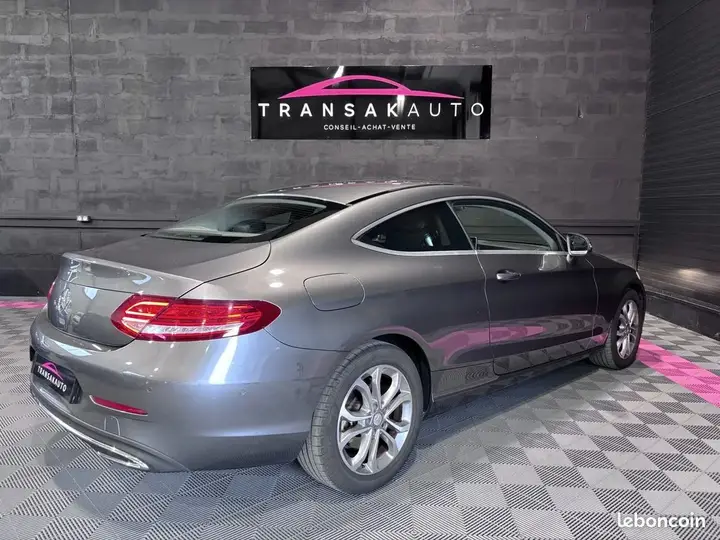 Mercedes-Benz C-Class 2016 photo 3