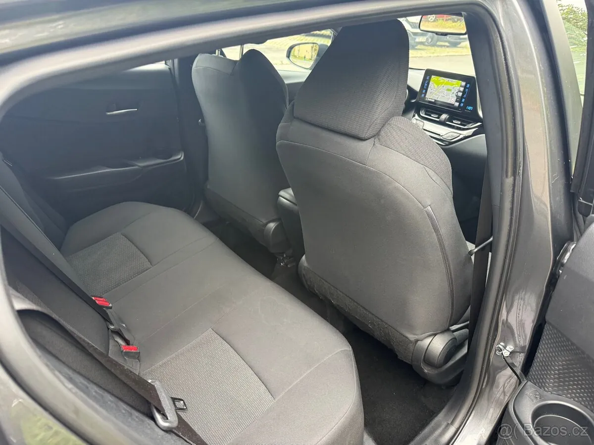 Toyota Chr 2018 photo 4