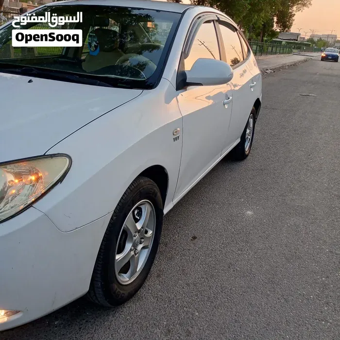 Hyundai Elantra 2009 photo 4