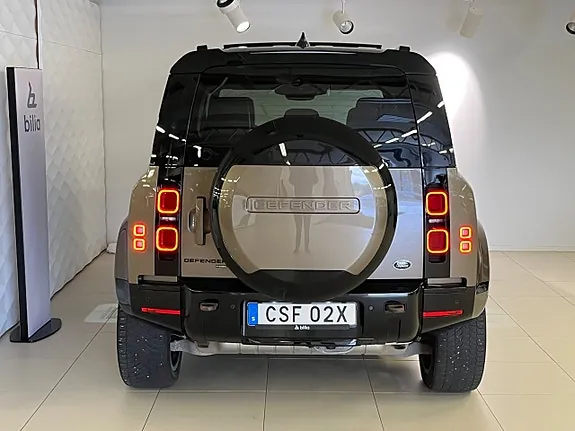 Land Rover Defender 110 2023 photo 4