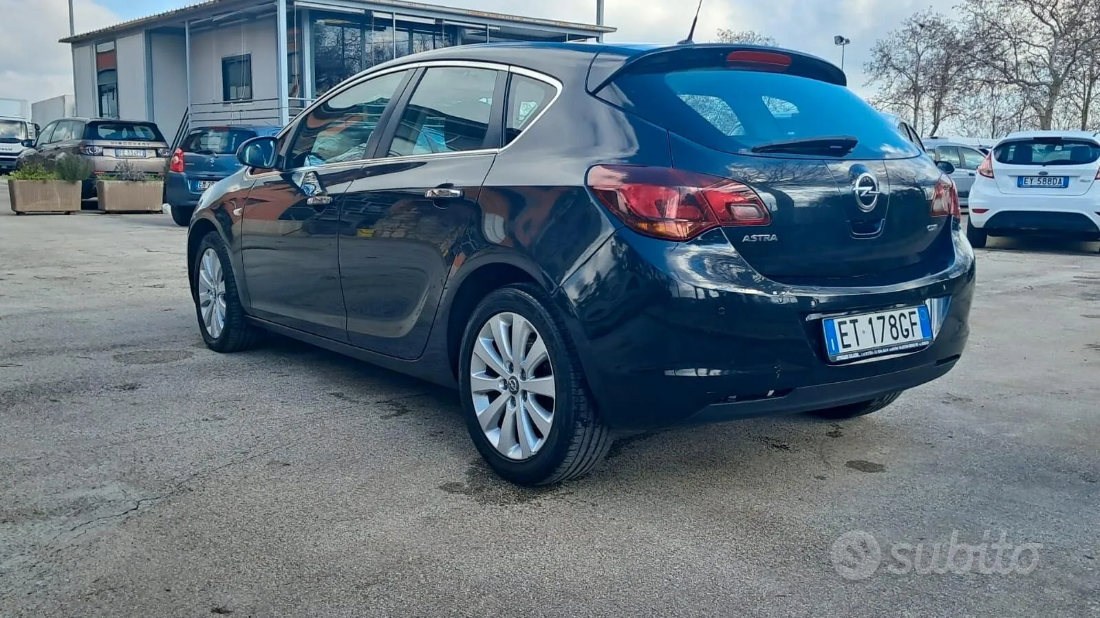 Opel Astra 2013 photo 3
