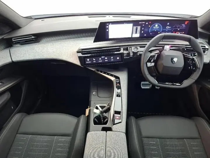 Peugeot 5008 2026 photo 3