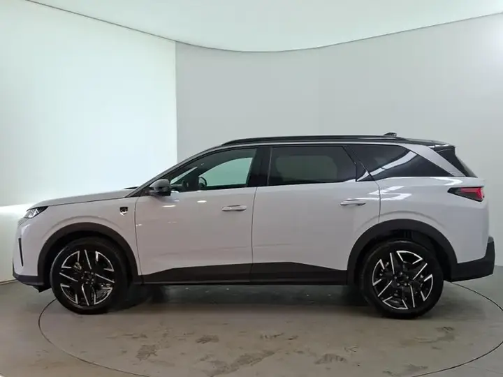 Peugeot 5008 2026 photo 4