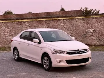 Citroen C4 2018 photo 3