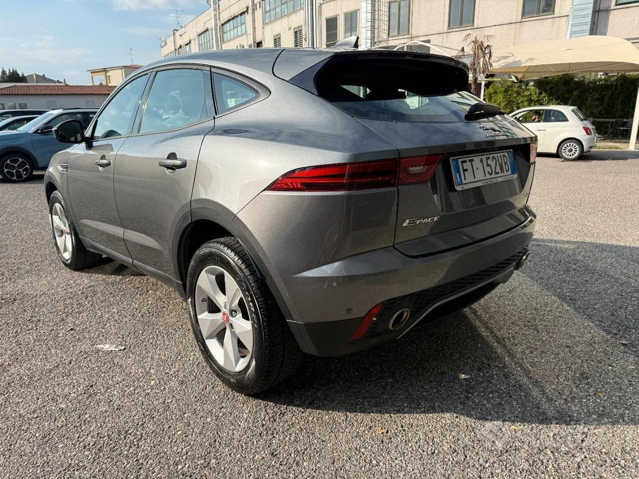 Jaguar E-Pace 2019 photo 5