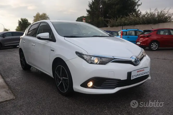 Toyota Auris 2017 photo 3