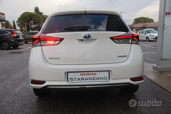Toyota Auris 2017 photo 4