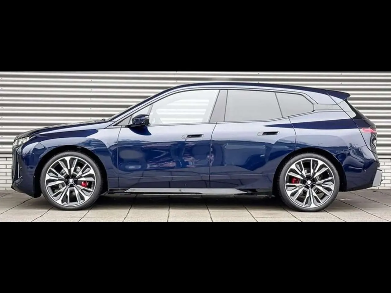 BMW Ix 2023 photo 2