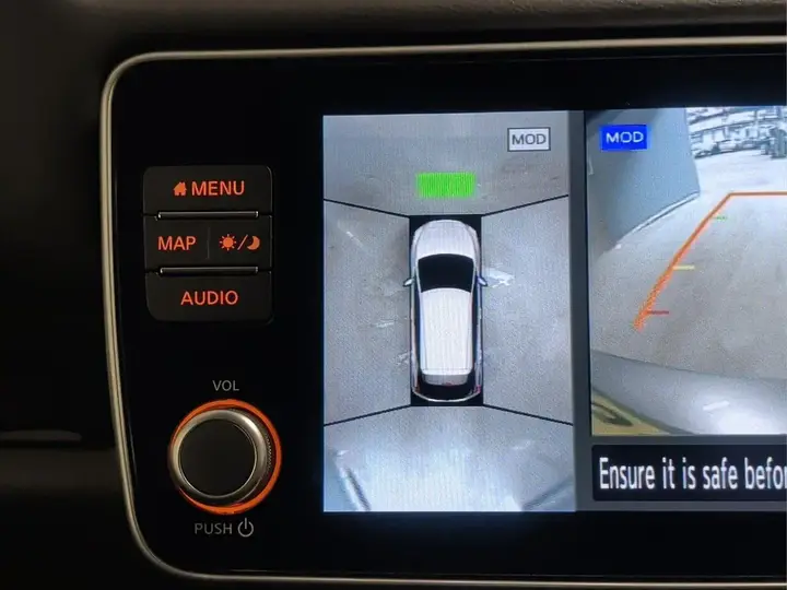 Nissan Leaf 2023 photo 5