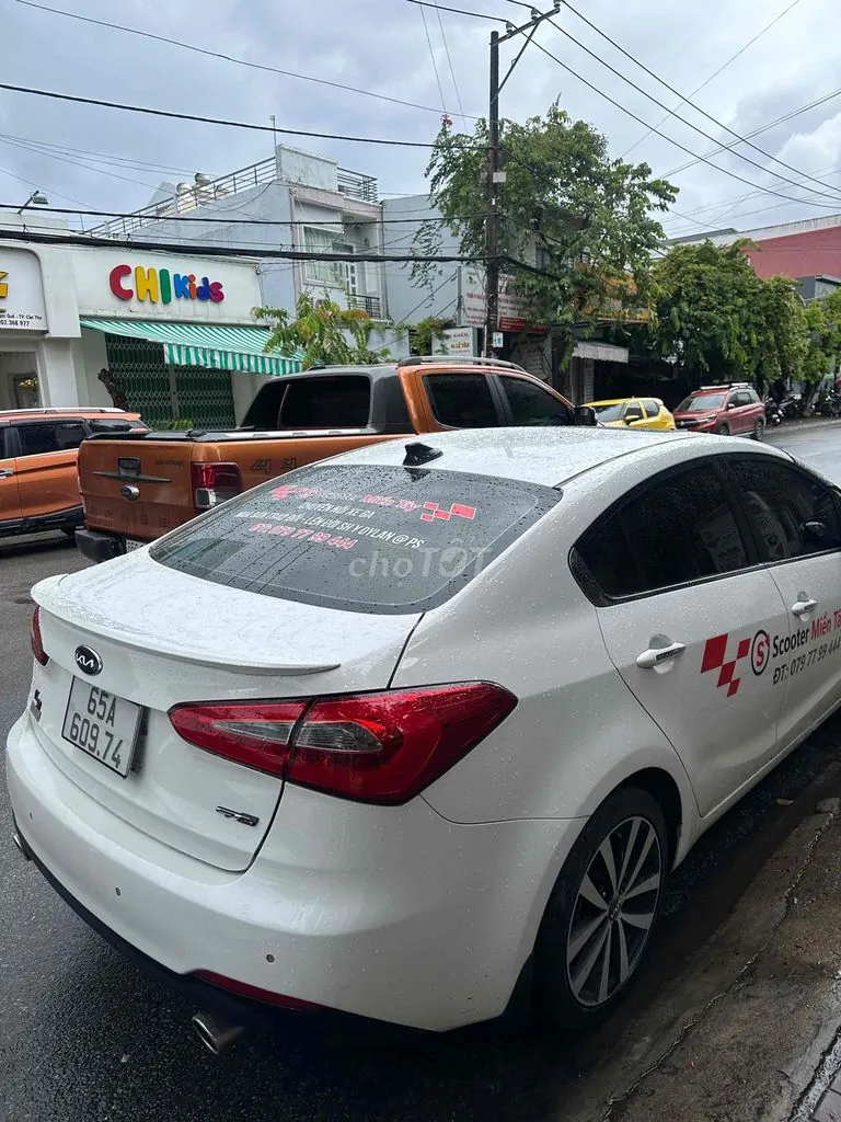 Kia K3 2014 photo 2