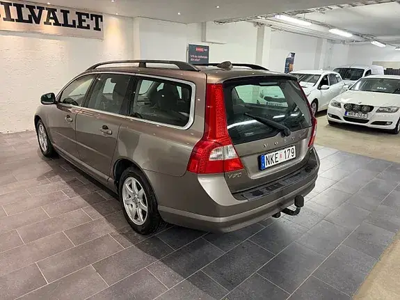Volvo V70 2010 photo 5