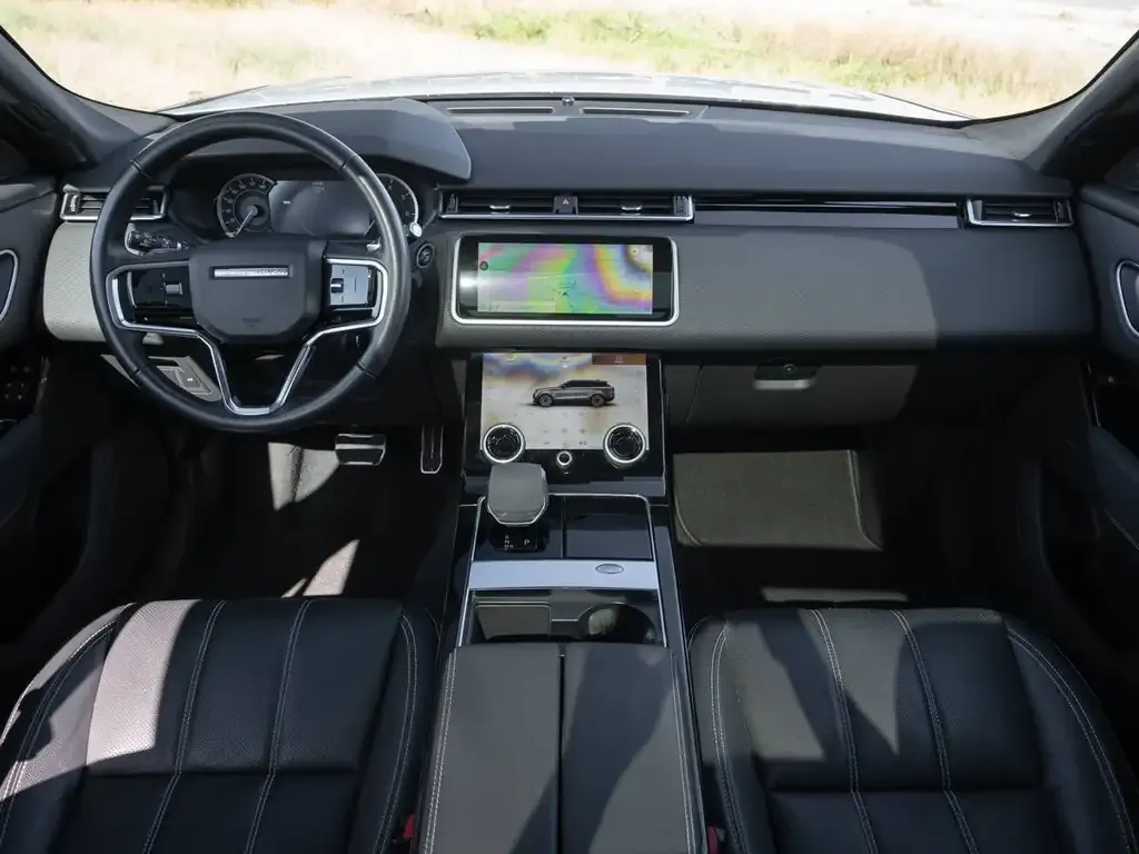 Land Rover Range Rover Velar 2023 photo 4