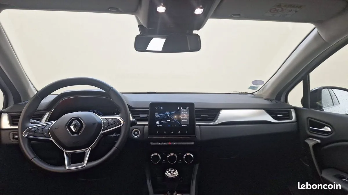 Renault Captur 2022 photo 3