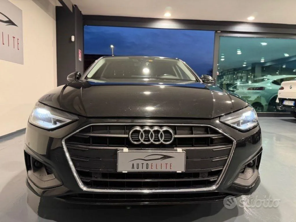 Audi A4 2021 photo 2