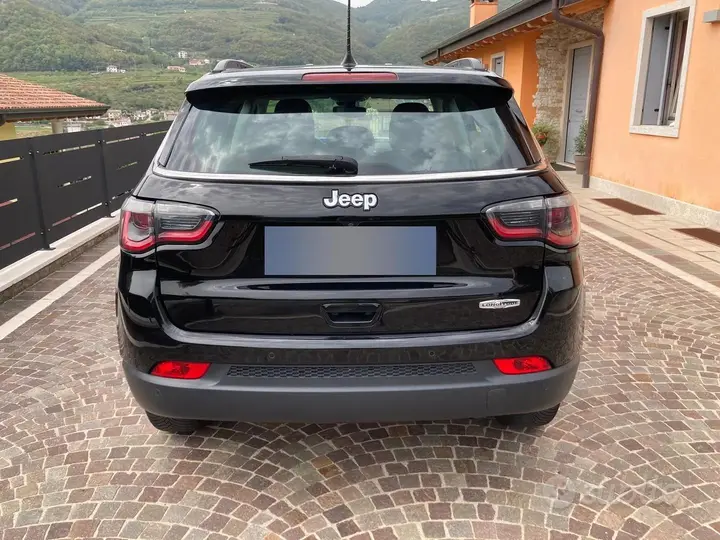Jeep Compass 2018 photo 2