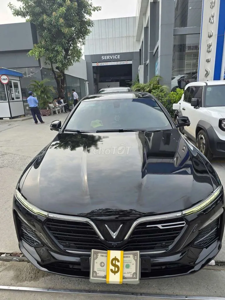 Vinfast Lux A2.0
