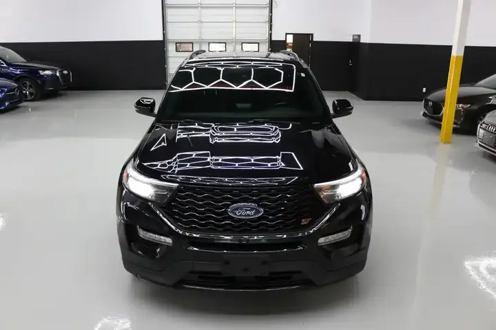 Ford Explorer 2022 photo 3