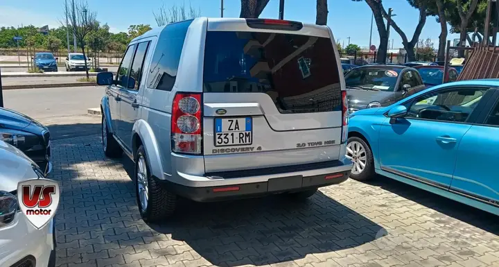 Land Rover Discovery 2010 photo 4