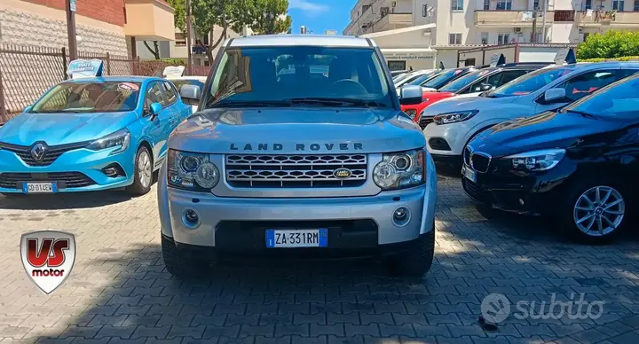 Land Rover Discovery 2010 photo 2