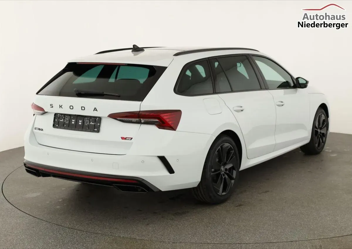 Skoda Octavia 2026 photo 2