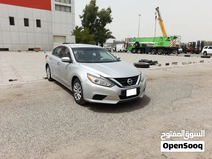 Nissan Altima 2018 photo 3