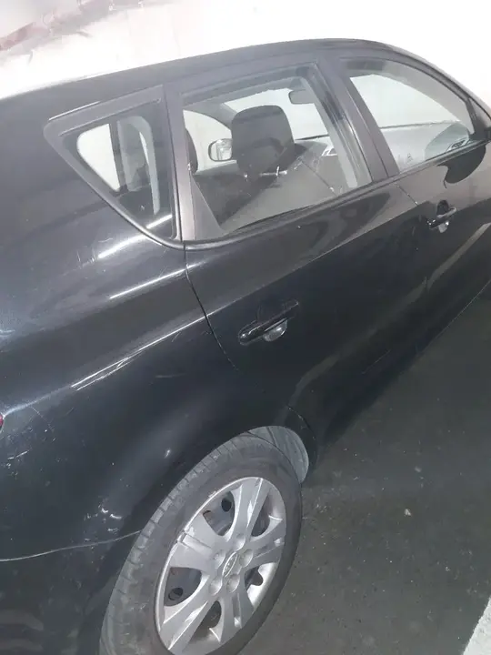 Kia Ceed 2010 photo 2