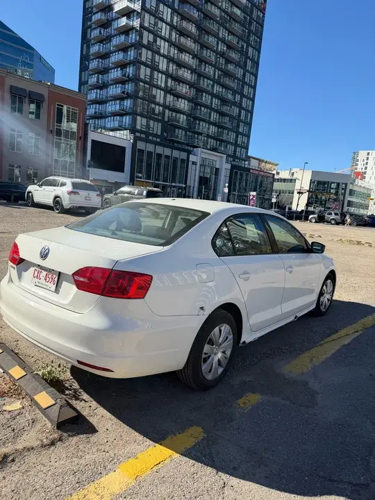 Volkswagen Jetta 2012 photo 3