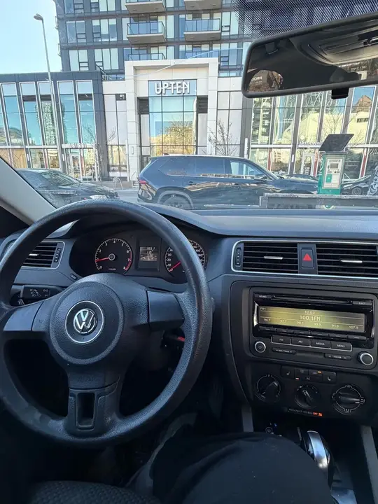 Volkswagen Jetta 2012 photo 5