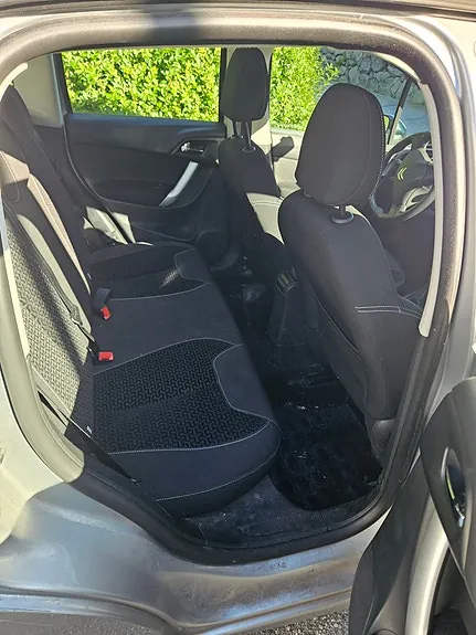 Citroen C3 2012 photo 3