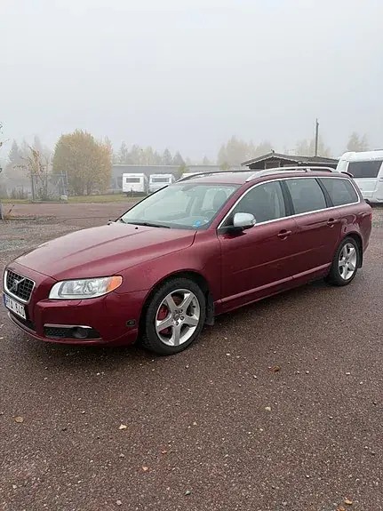 Volvo V70 2009 photo 2
