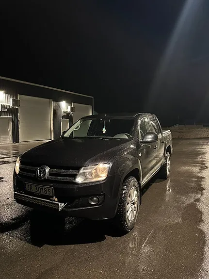 Volkswagen Amarok 2012 photo 2