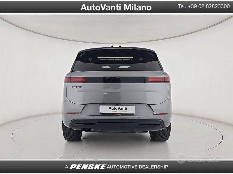 Land Rover Range Rover Sport 2024 photo 4