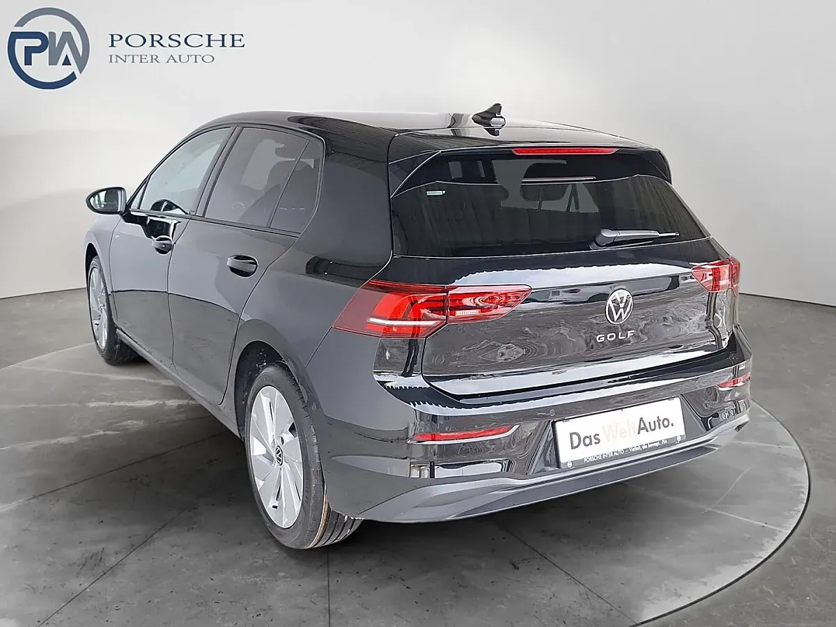 Volkswagen Golf 2026 photo 3