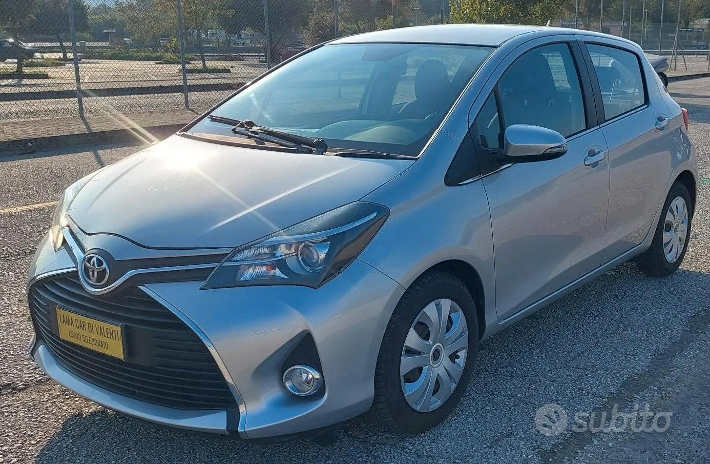 Toyota Yaris 2015 photo 4