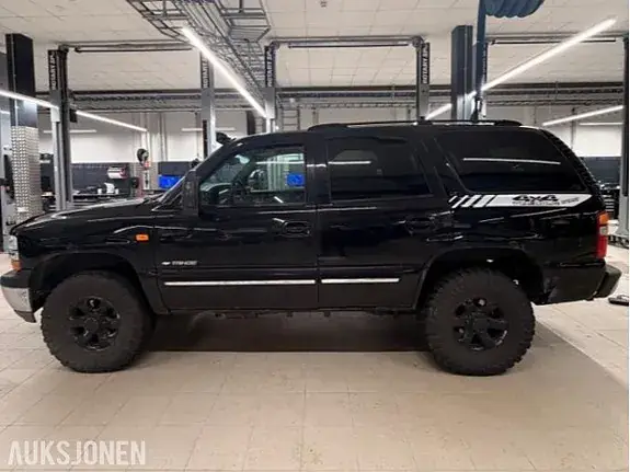 Chevrolet Tahoe 2000 photo 4