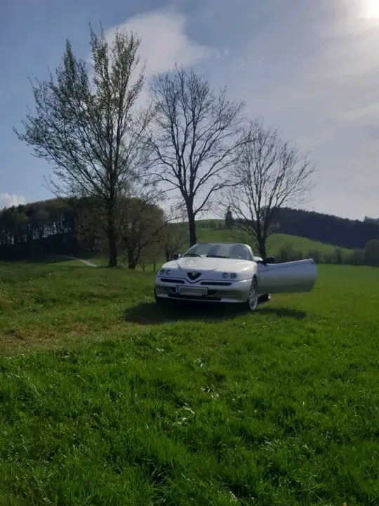 Alfa Romeo Spider 1999 photo 2