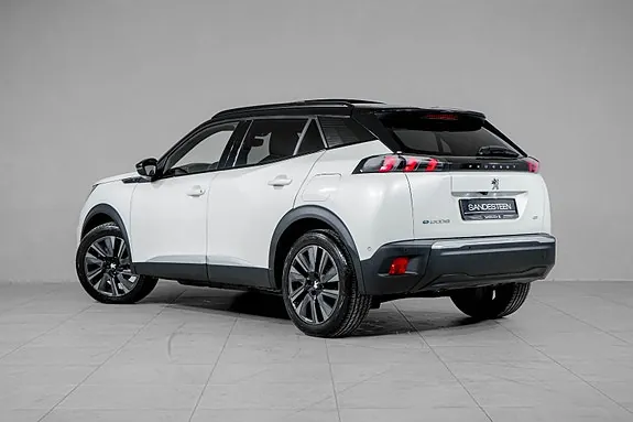 Peugeot E-2008 2021 photo 5