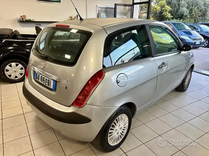 Lancia Ypsilon 2008 photo 4