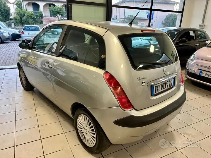 Lancia Ypsilon 2008 photo 3
